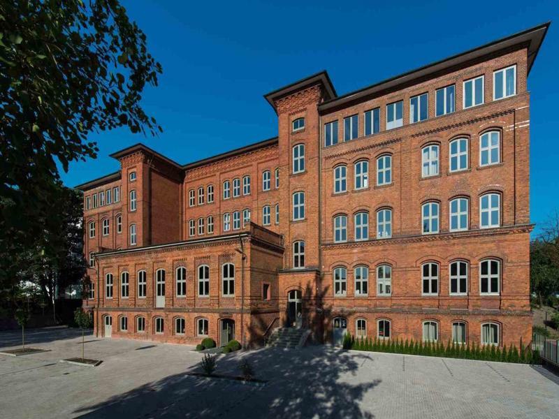 Hotel Volksschule Hamburgo Exterior foto